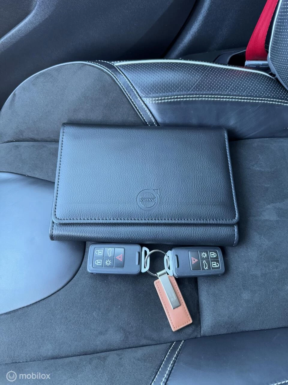 Hoofdafbeelding Volvo V40