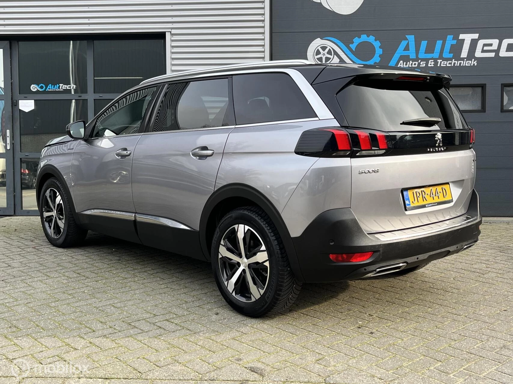 Hoofdafbeelding Peugeot 5008