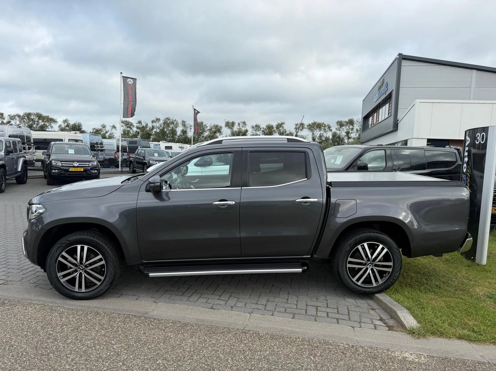 Hoofdafbeelding Mercedes-Benz X-Klasse