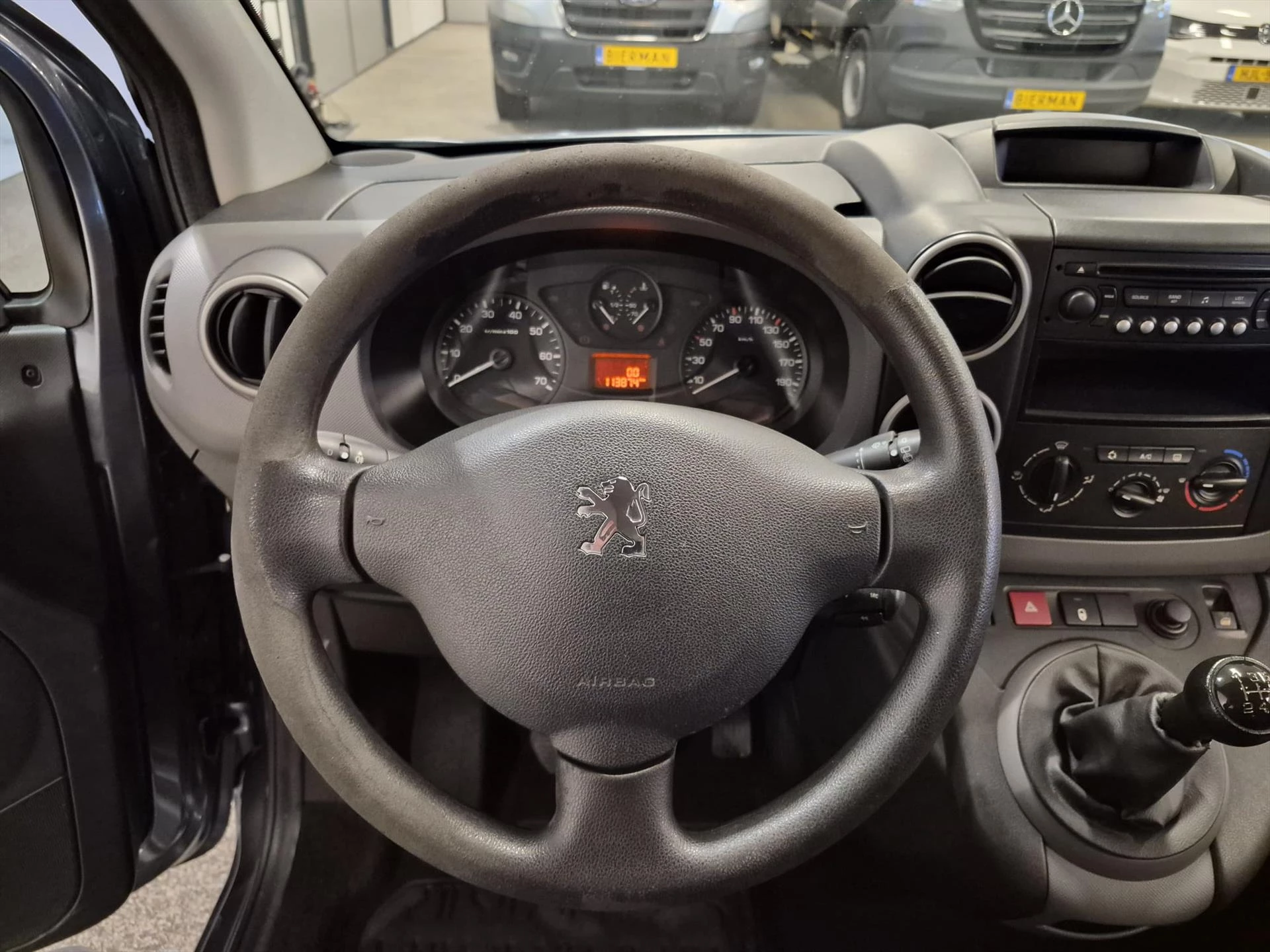 Hoofdafbeelding Peugeot Partner