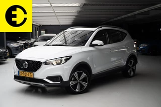 Hoofdafbeelding MG ZS EV MG ZS EV Luxury 45 kWh | Stoelverwarming | Pano dak | Apple CarPlay / Android auto