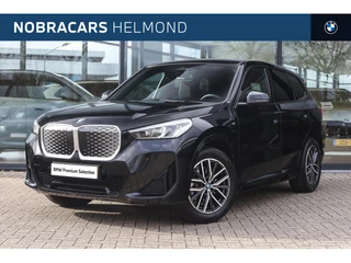 BMW iX1 xDrive30 M Sport / Sportstoelen / M Adaptief onderstel / Stoelverwarming / Achteruitrijcamera