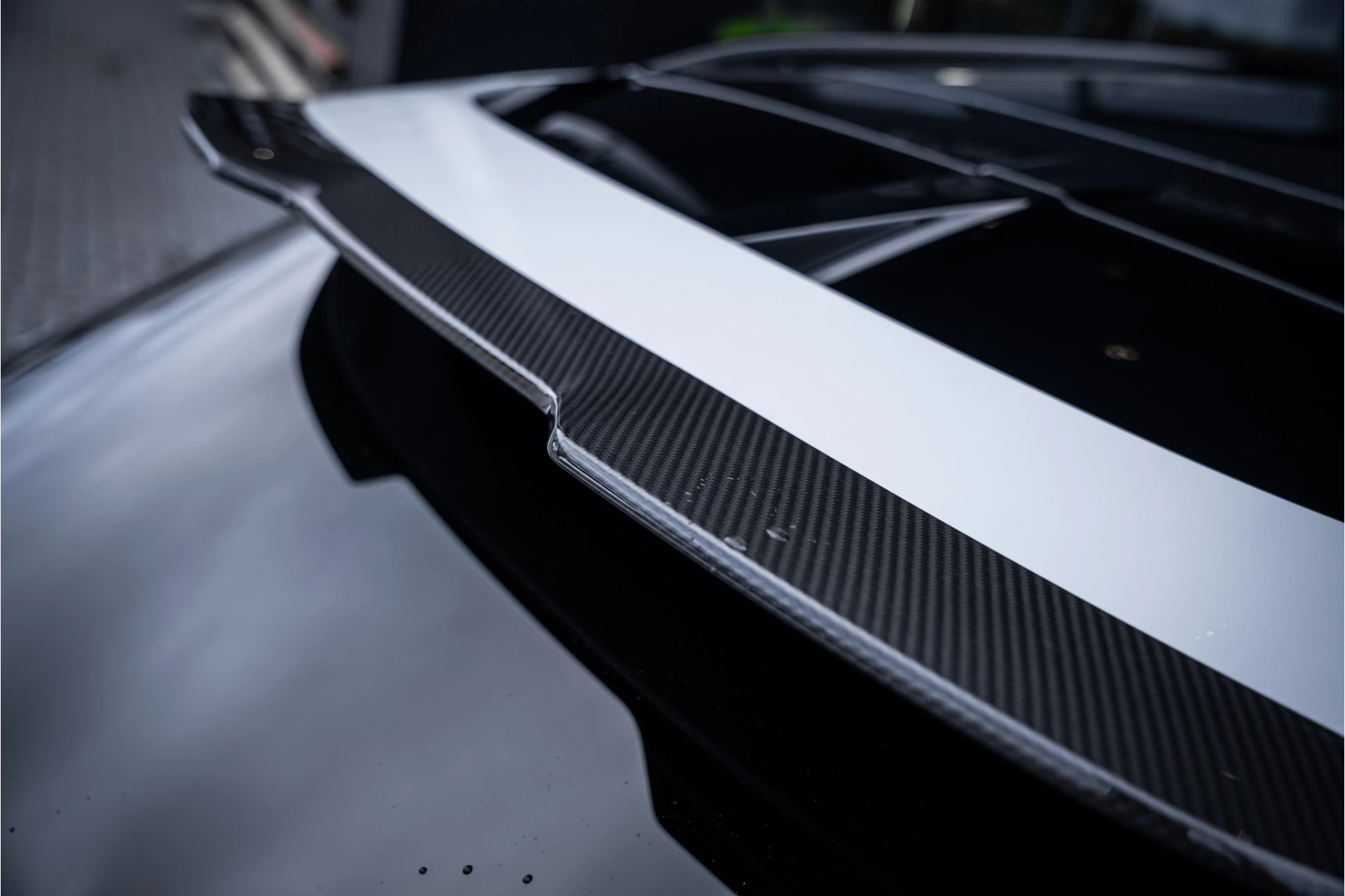 Hoofdafbeelding Aston Martin DBX