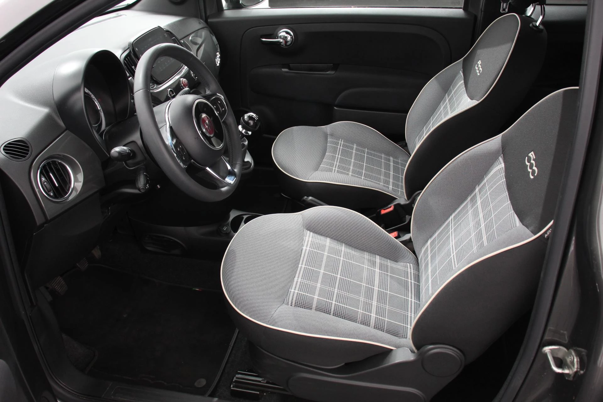 Hoofdafbeelding Fiat 500C
