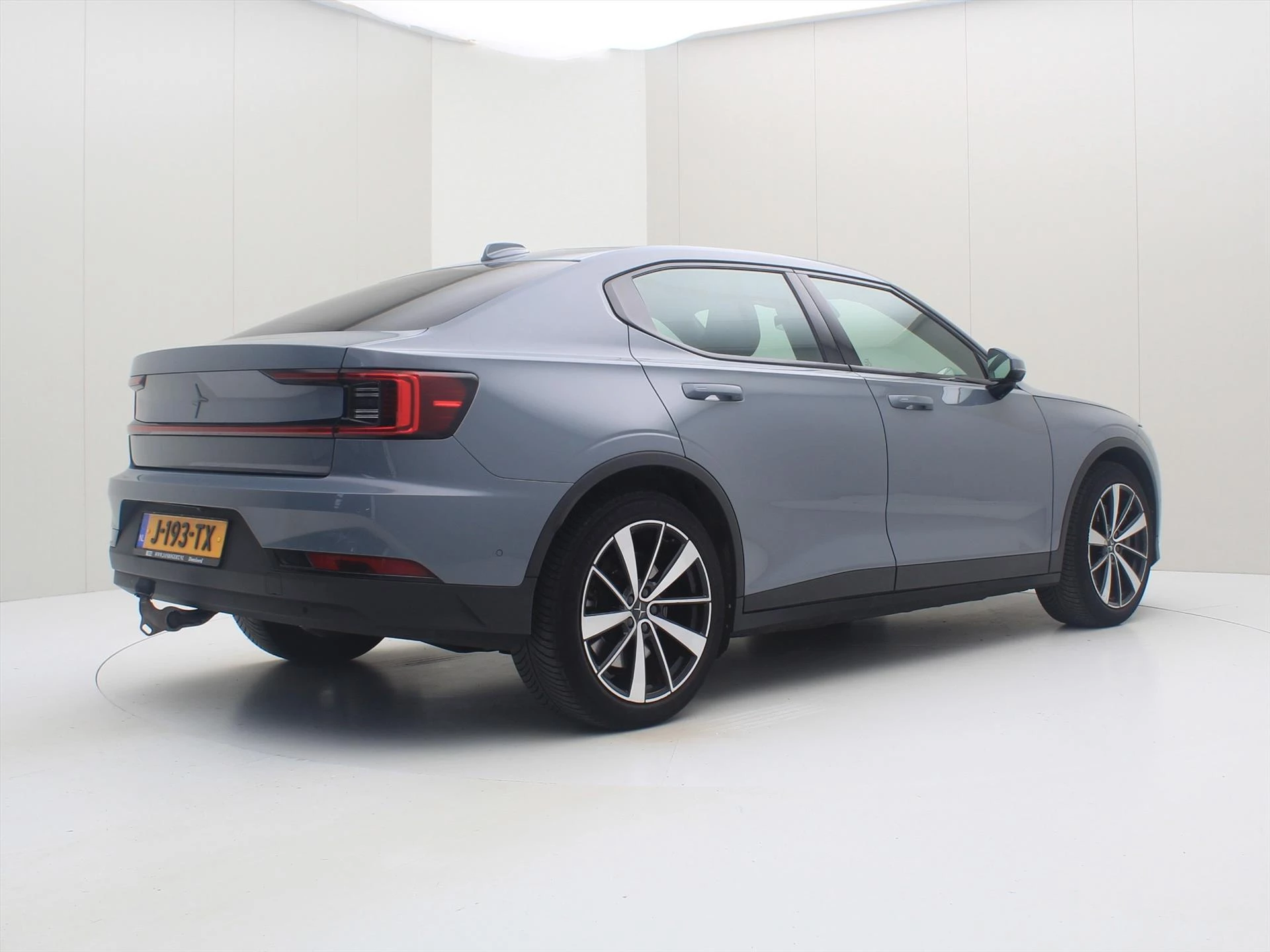 Hoofdafbeelding Polestar 2