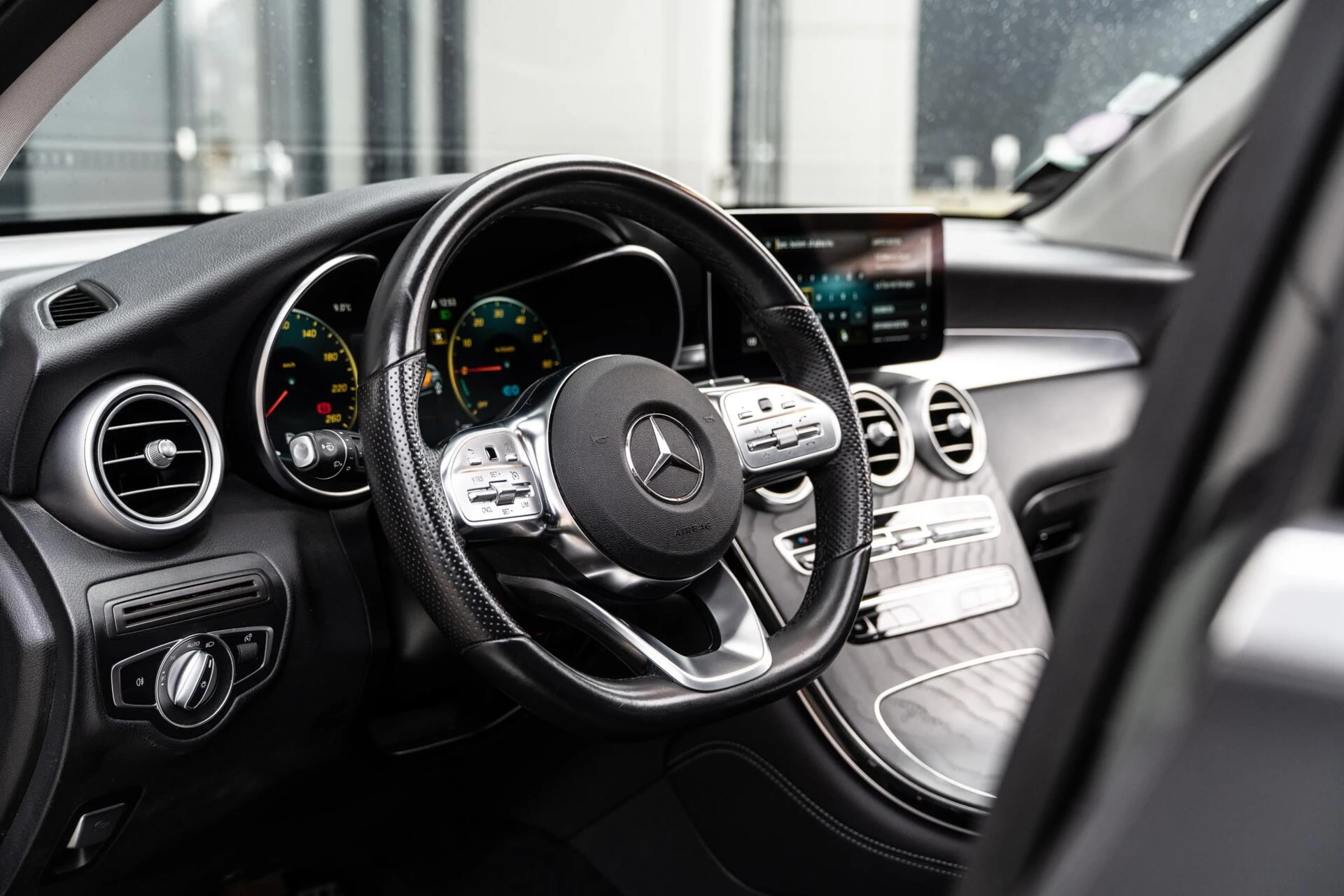 Hoofdafbeelding Mercedes-Benz GLC