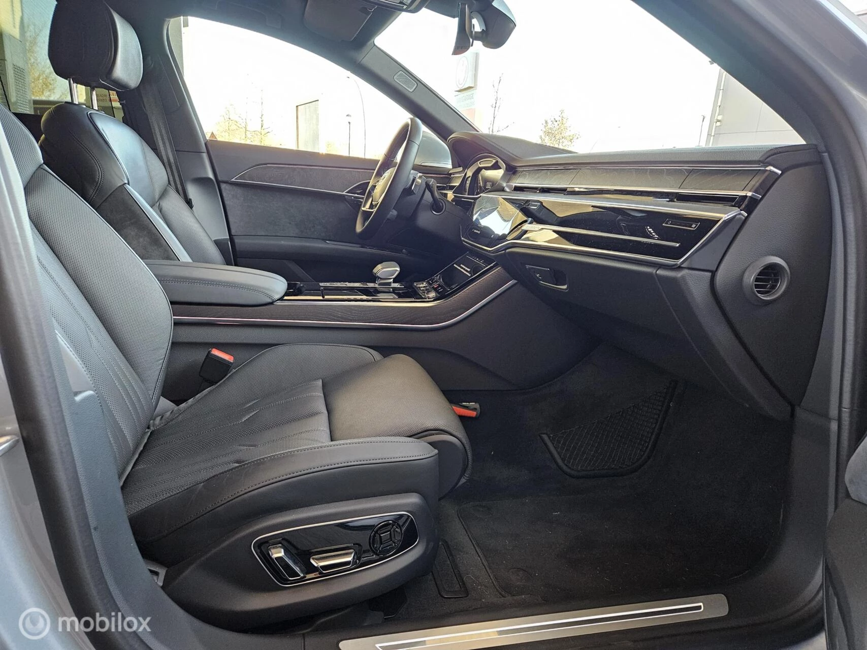 Hoofdafbeelding Audi A8