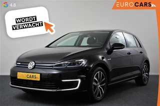Hoofdafbeelding Volkswagen e-Golf Volkswagen e-Golf  | Navigatie | Climate Control | Adaptieve Cruise Control | 17" Velgen |