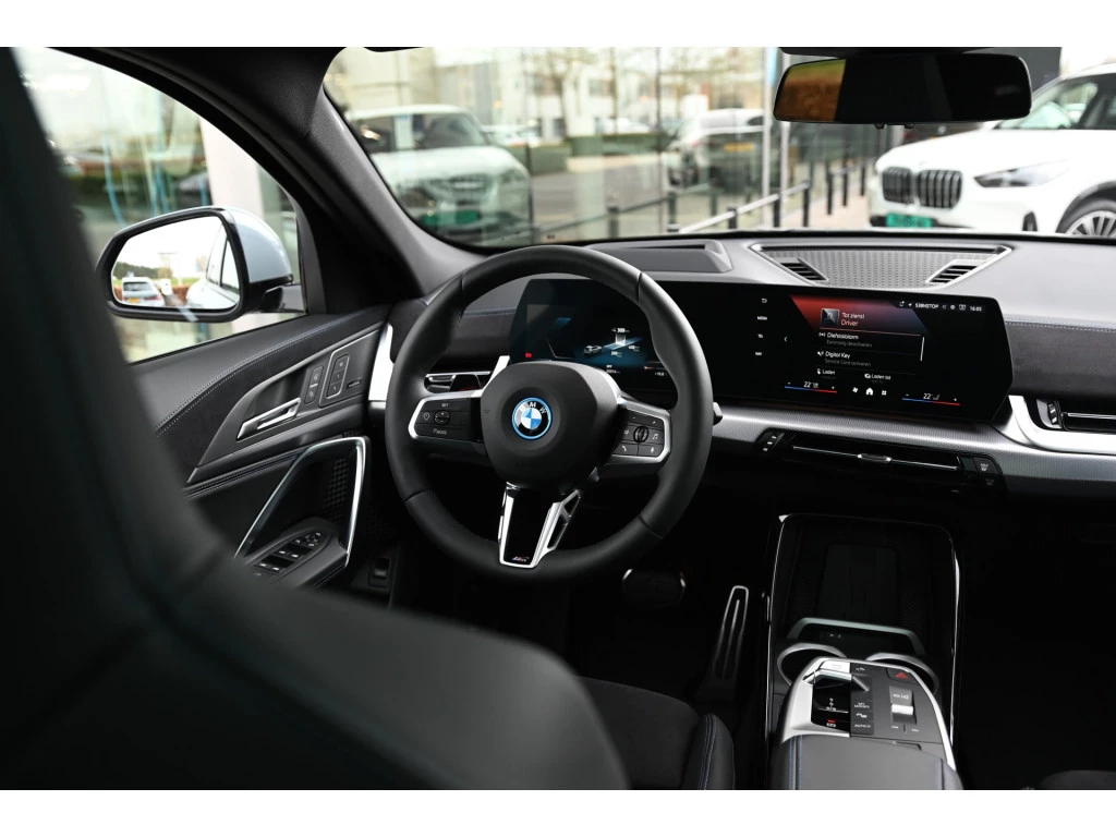 Hoofdafbeelding BMW iX2