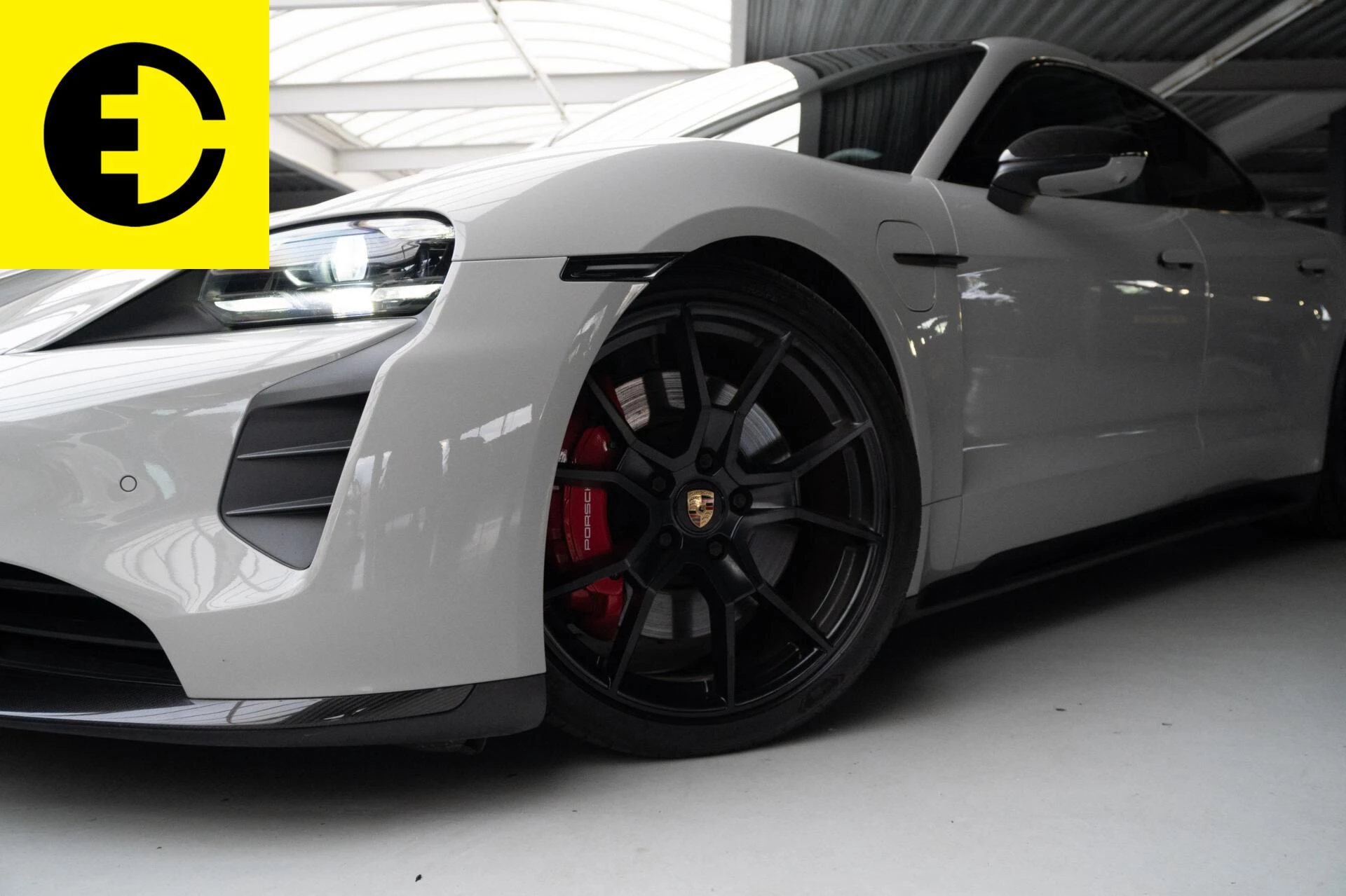 Hoofdafbeelding Porsche Taycan