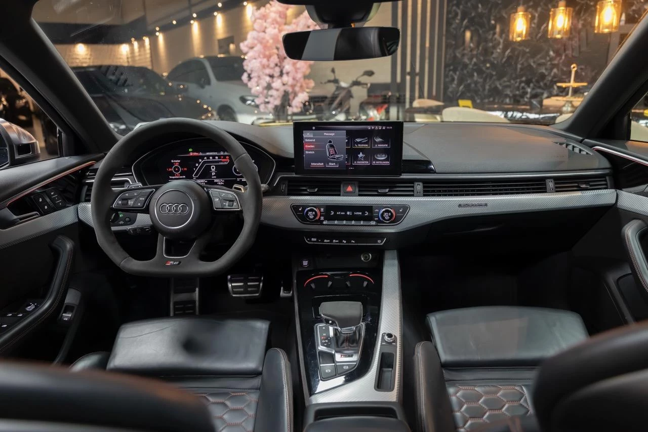 Hoofdafbeelding Audi A4