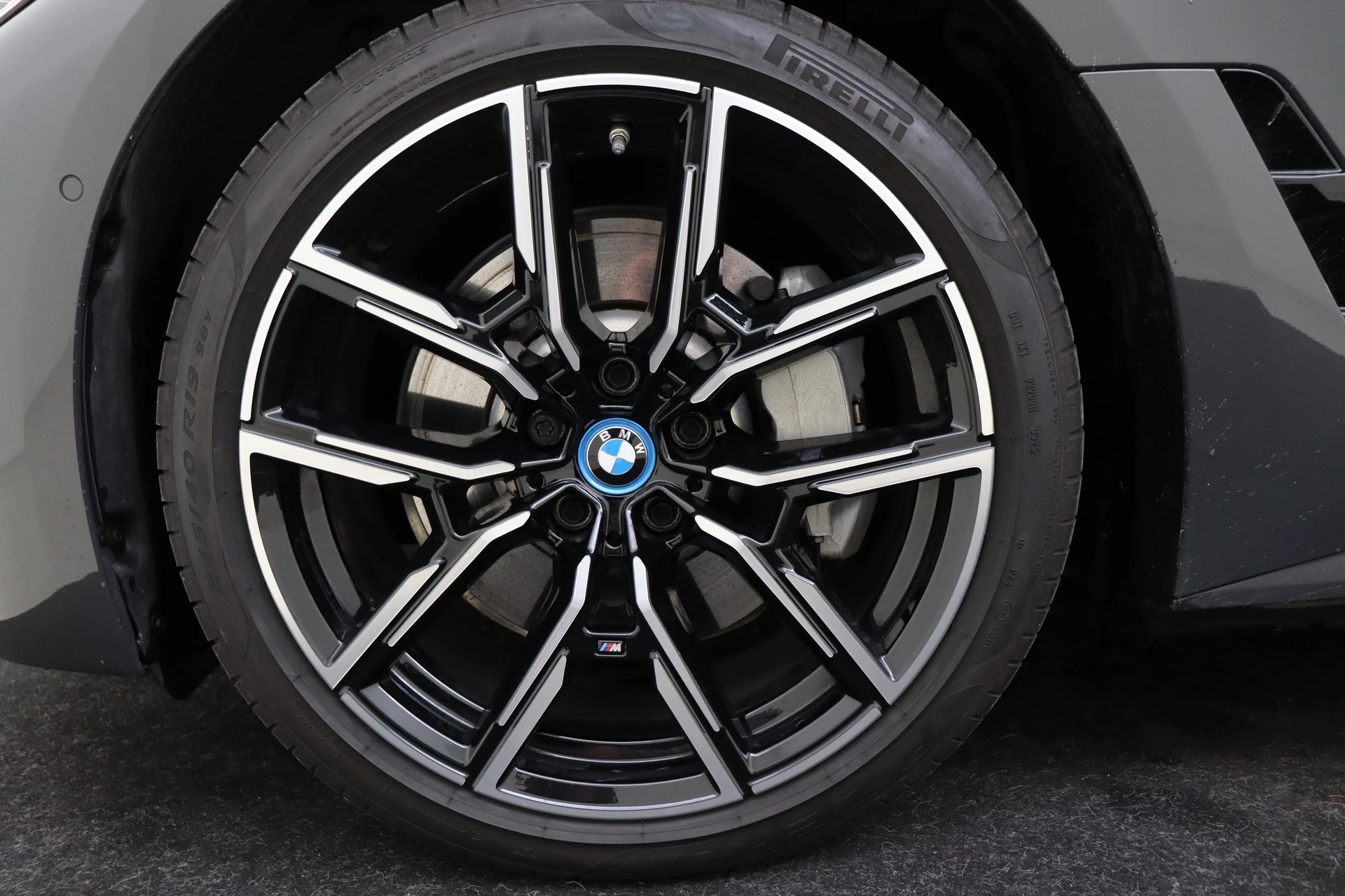 Hoofdafbeelding BMW i4