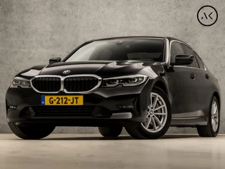 BMW 3 Serie 330e Sportline 293Pk Automaat (APPLE CARPLAY, M STUUR, 1e EIGENAAR, GROOT NAVI, STOELVERWARMING, LEDEREN SPORTSTOELEN, CAMERA, ZWART HEMEL, GETINT GLAS, HIFI, LANE ASSIST, NIEUWE APK, NIEUWSTAAT)