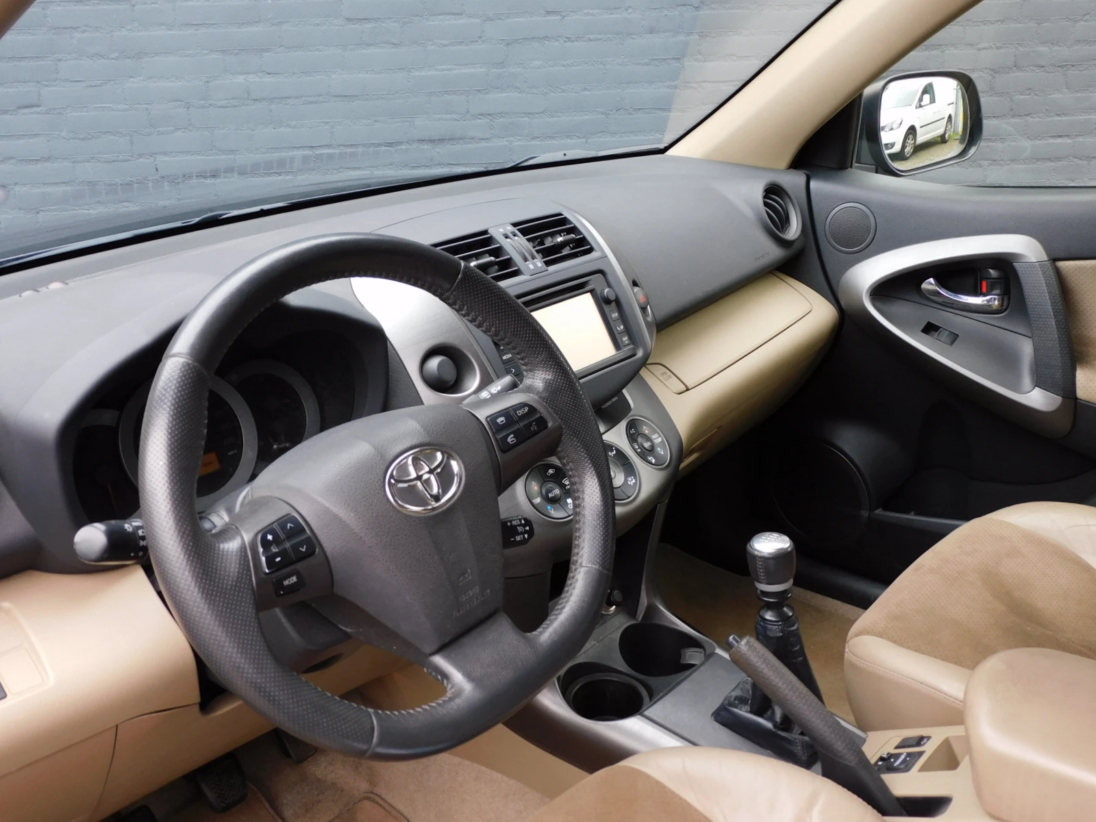 Hoofdafbeelding Toyota RAV4