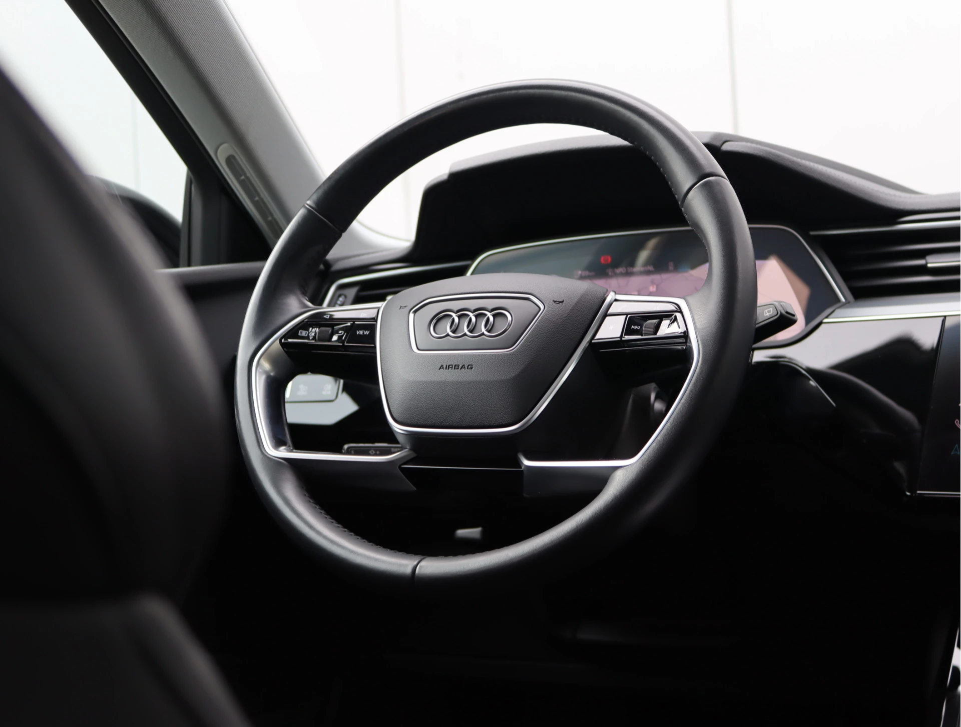 Hoofdafbeelding Audi e-tron