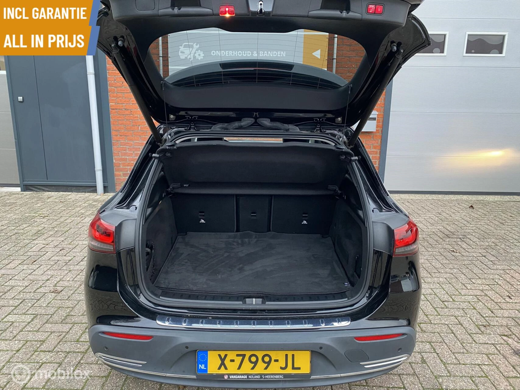 Hoofdafbeelding Mercedes-Benz EQA