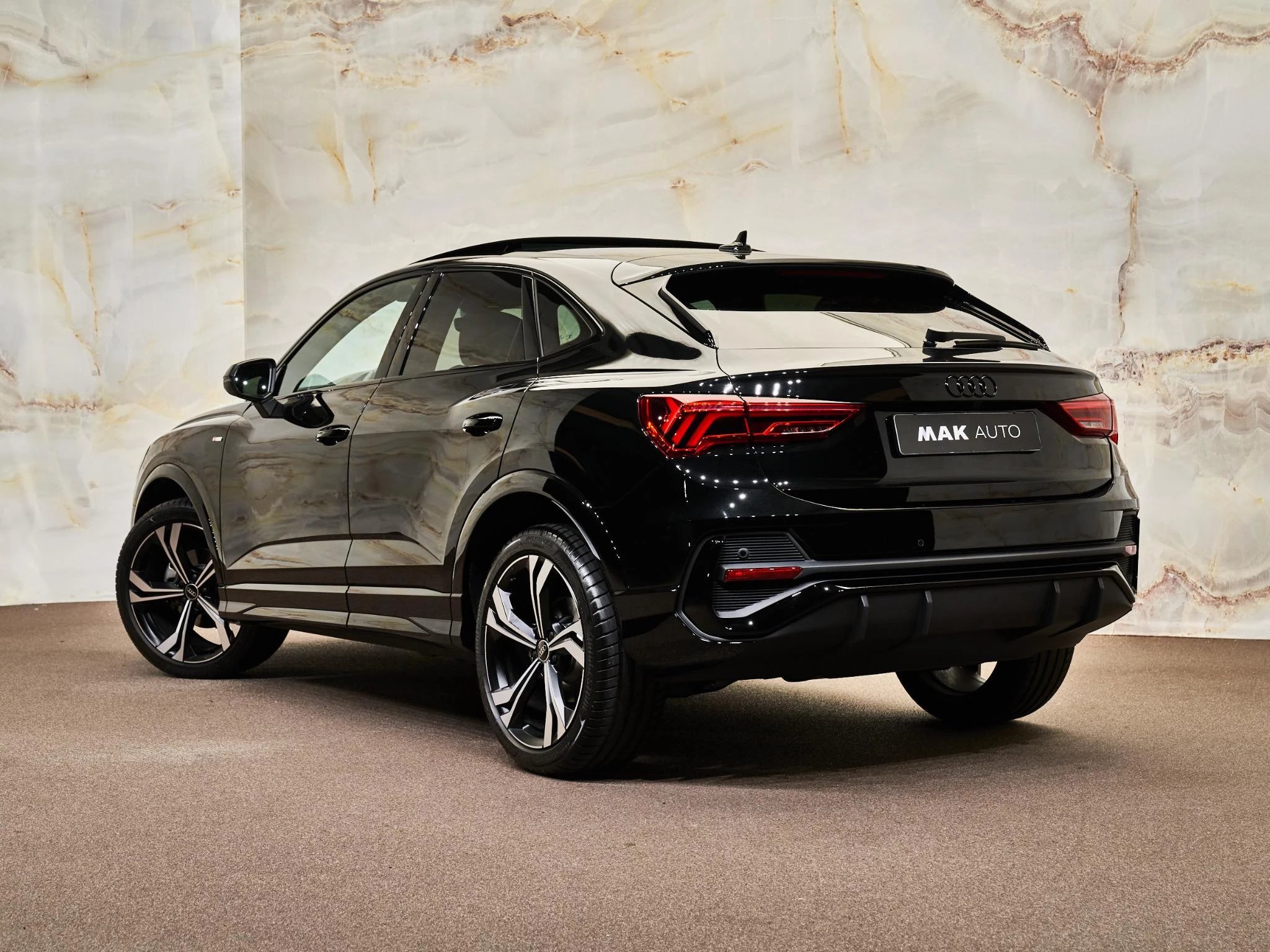 Hoofdafbeelding Audi Q3