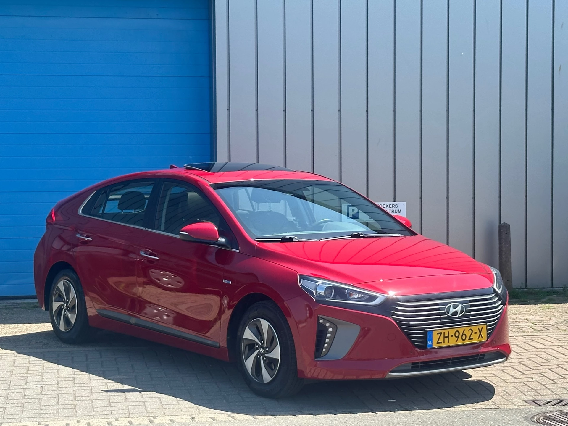 Hoofdafbeelding Hyundai IONIQ