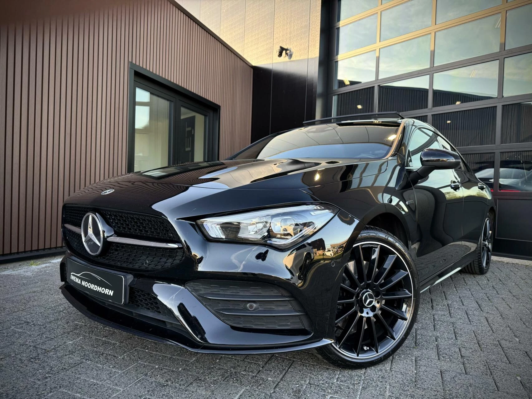 Hoofdafbeelding Mercedes-Benz CLA