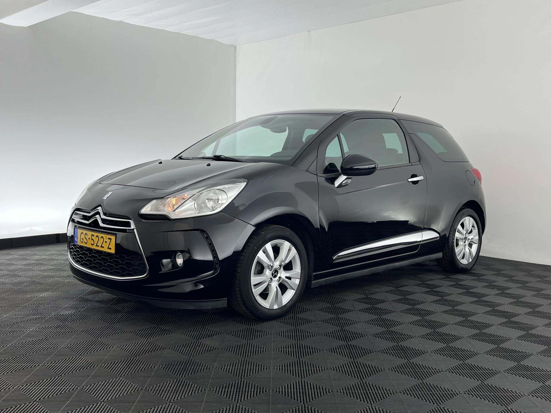 Hoofdafbeelding DS DS 3