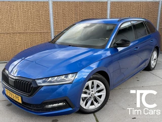 Skoda Octavia Combi 1.0 e-TSI Sport Business Automaat | Trekhaak uitklapbaar | LED koplampen | Apple CarPlay/Android Auto | Climate & cruise control | Rijstrooksensor | Getint glas | Sportstoelen | Sfeerverlichting | Parkeersensoren voor en achter