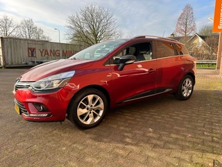 Hoofdafbeelding Renault Clio Renault Clio RENAULT CLIO ESTATE 0.9 TCE Limited AIRCO,LMV,PDC,NAVIGATIE