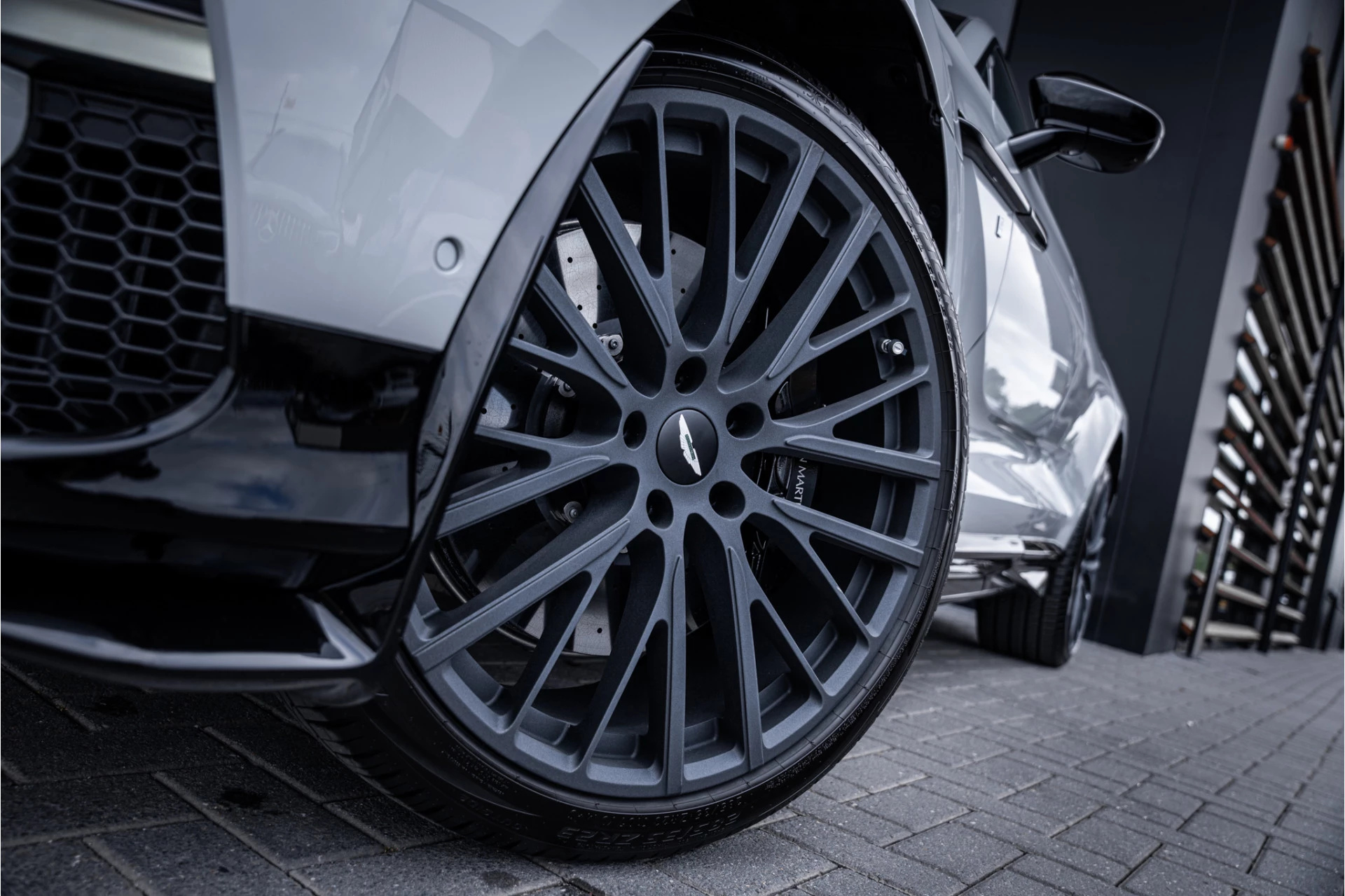 Hoofdafbeelding Aston Martin DBX