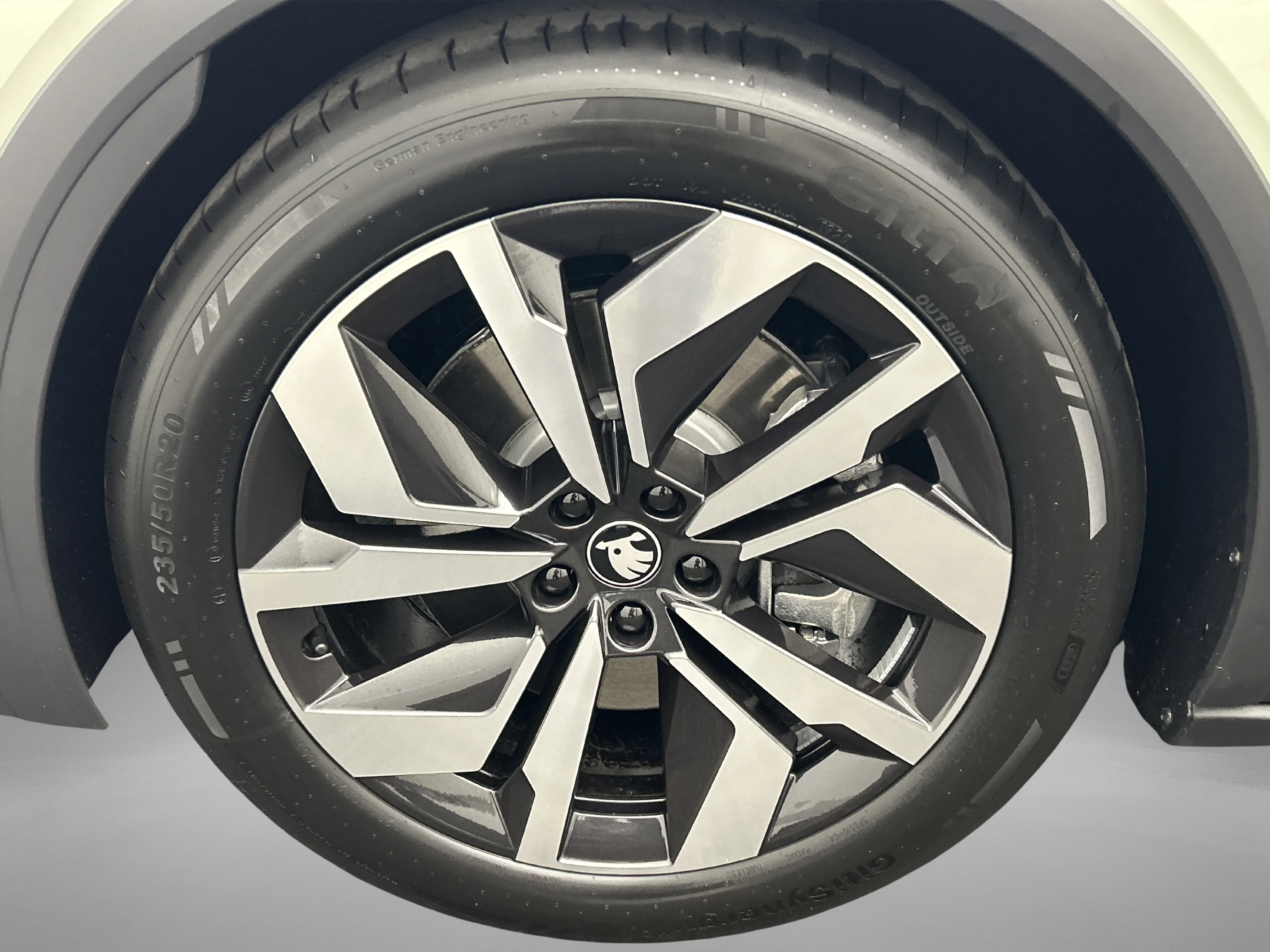 Hoofdafbeelding Škoda Elroq