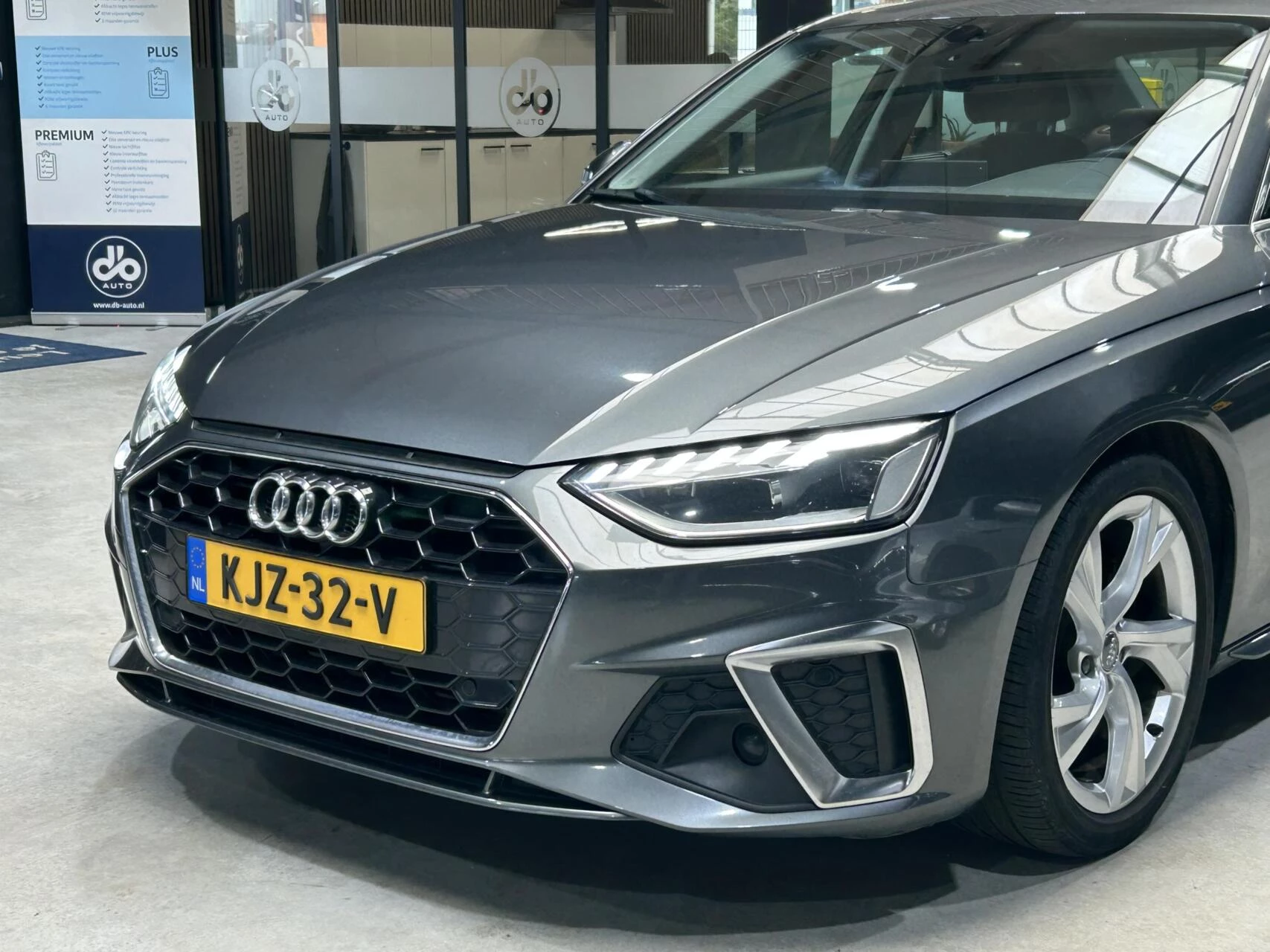 Hoofdafbeelding Audi A4