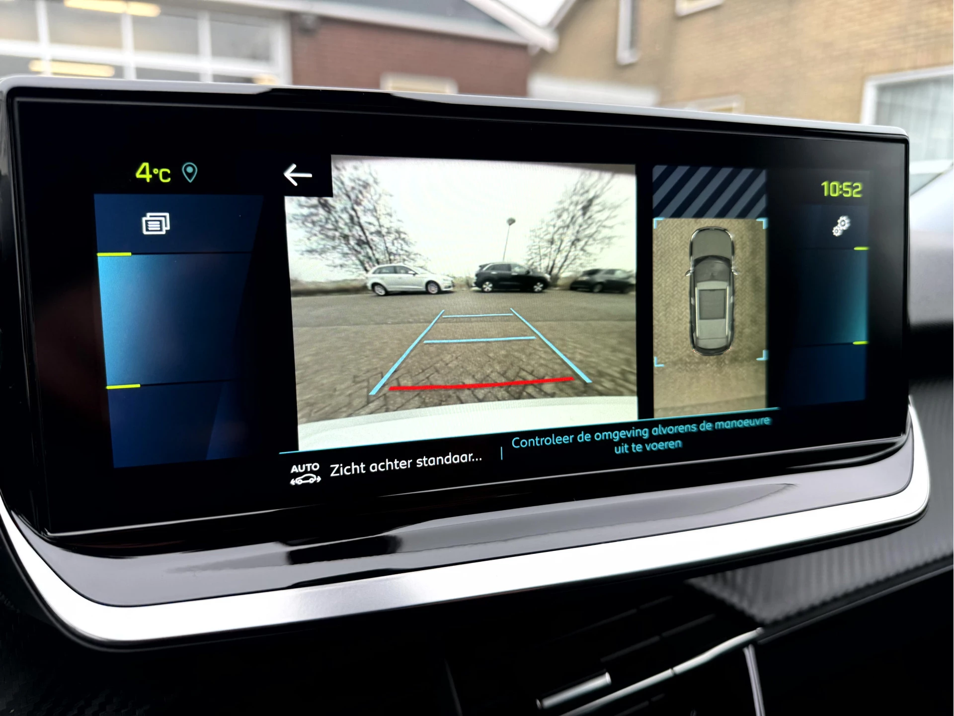 Hoofdafbeelding Peugeot e-2008