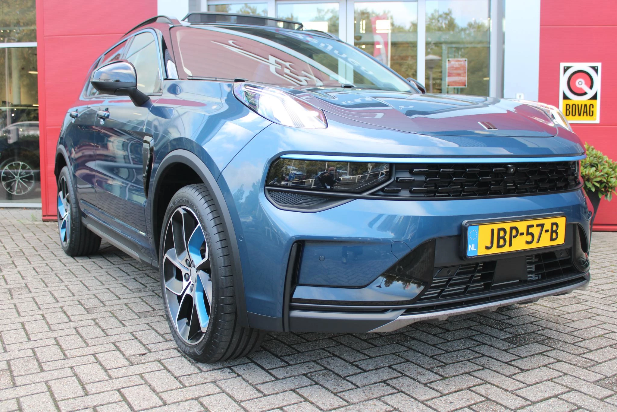 Hoofdafbeelding Lynk & Co 01