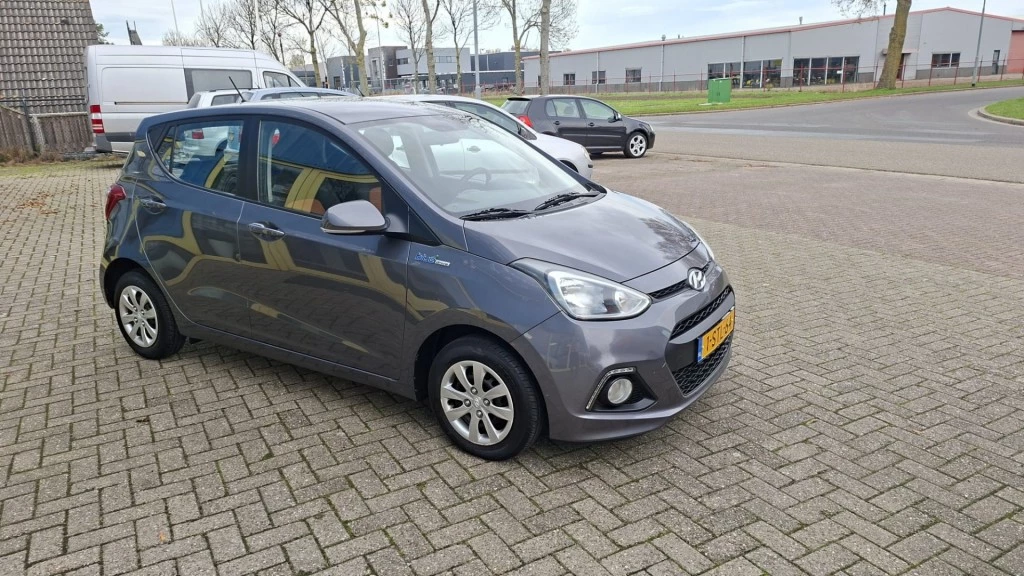Hoofdafbeelding Hyundai i10