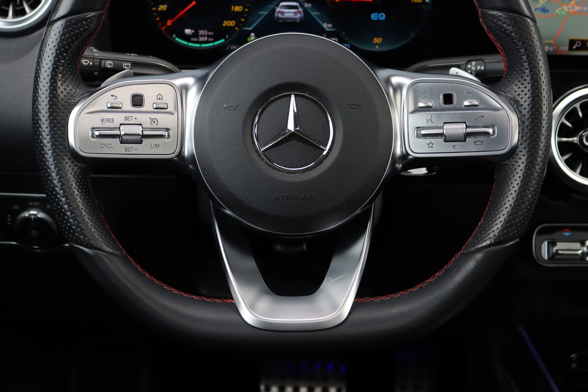 Hoofdafbeelding Mercedes-Benz EQA