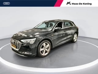 Audi e-tron 55 quattro 408pk Business edition Plus 95 kWh · Panoramadak · Head-up · 360 Camera · Leder · Elektrische stoelen · Navigatie · Apple Car Play · 20'' Velgen ·