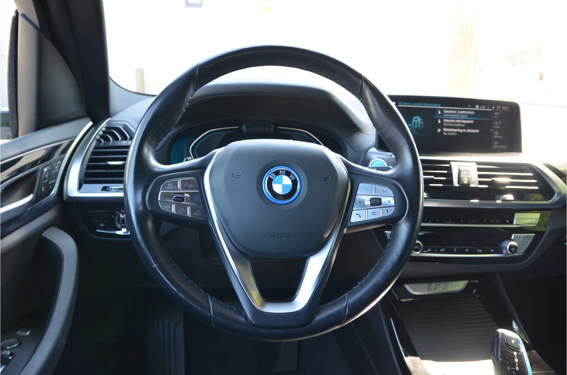 Hoofdafbeelding BMW iX3