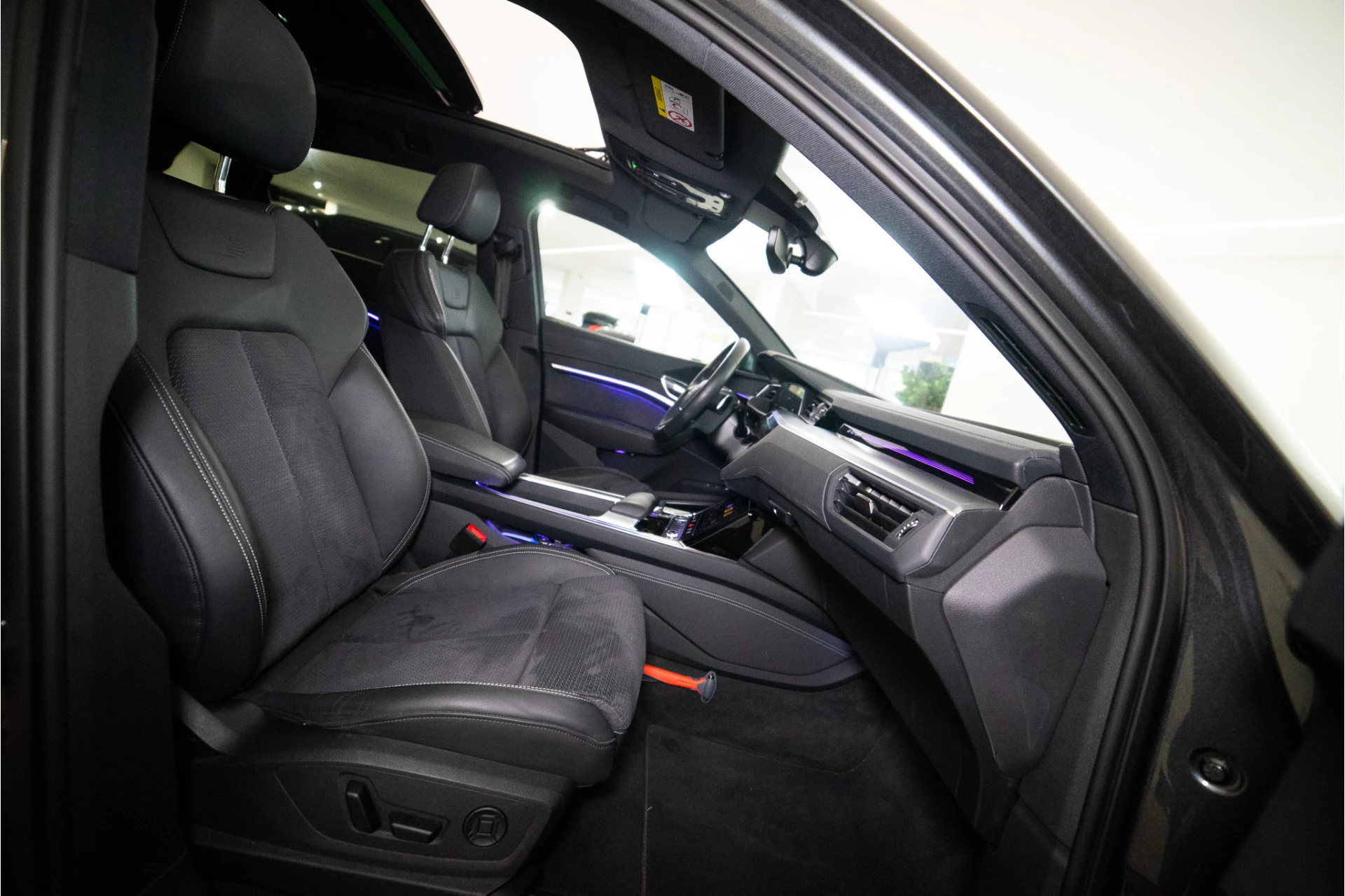 Hoofdafbeelding Audi e-tron