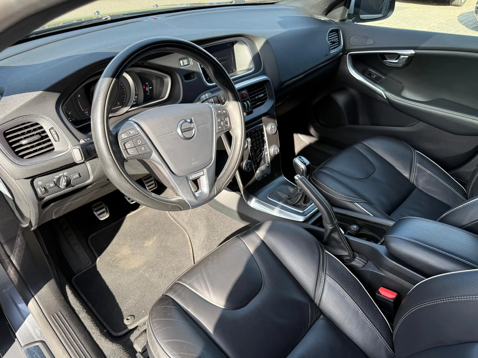 Hoofdafbeelding Volvo V40