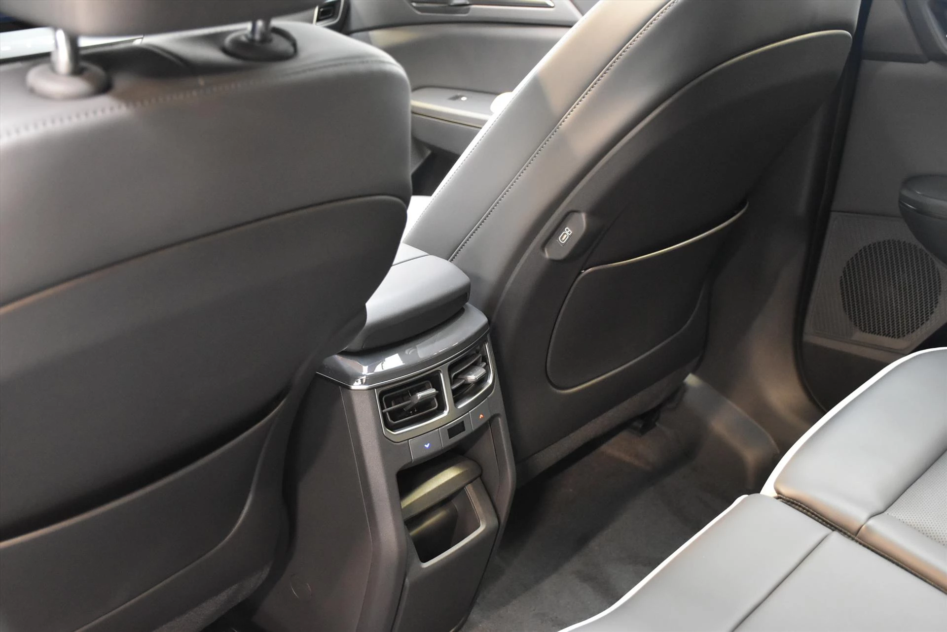 Hoofdafbeelding Kia EV5