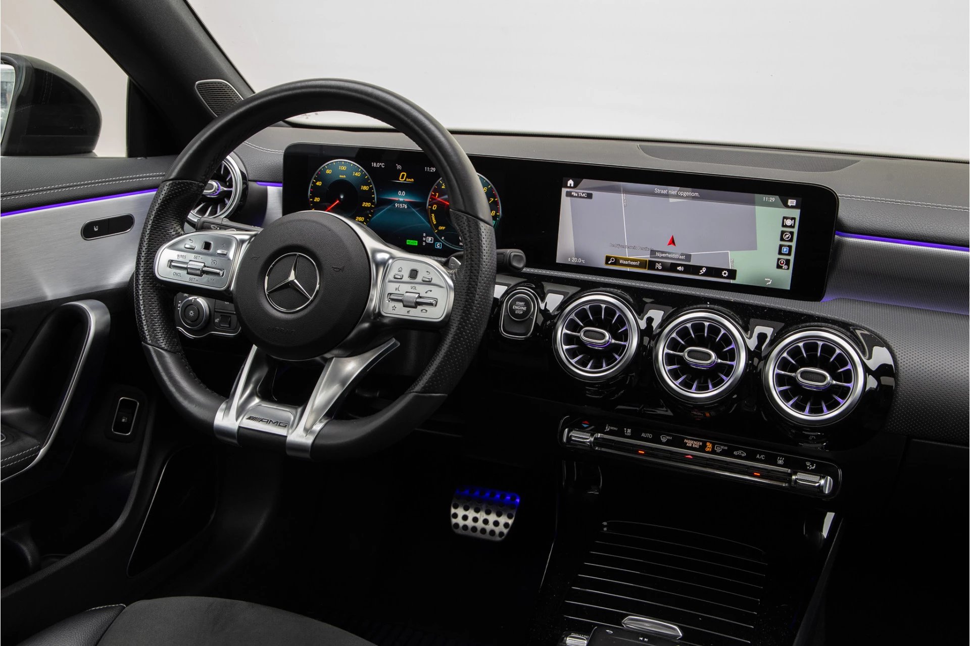 Hoofdafbeelding Mercedes-Benz CLA