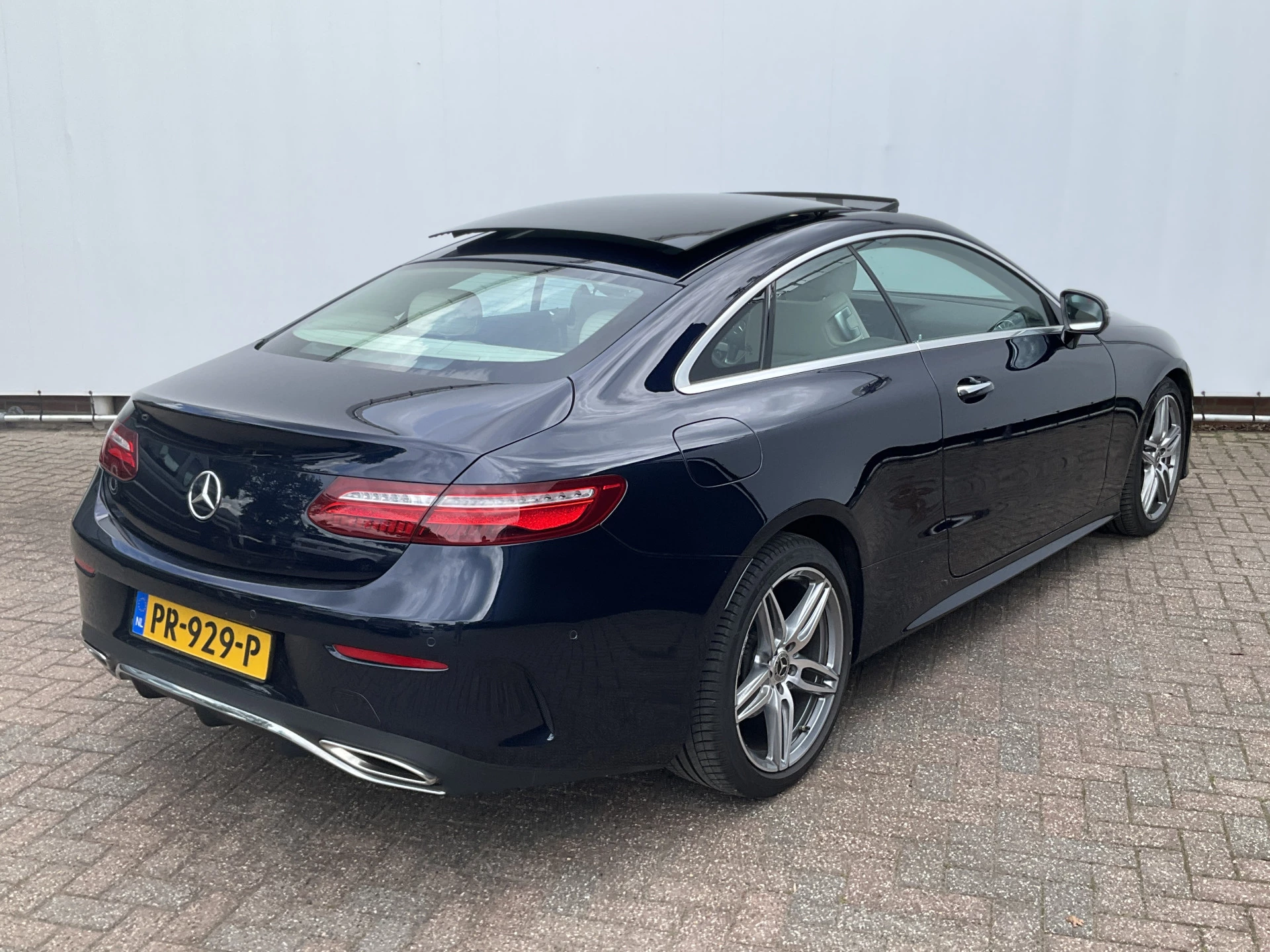 Hoofdafbeelding Mercedes-Benz E-Klasse