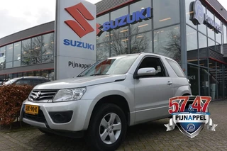 Hoofdafbeelding Suzuki Grand Vitara Suzuki Grand Vitara 2.4 Exclusive AUTOMAAT 3-deurs - 1.600 kg trekkracht geremd