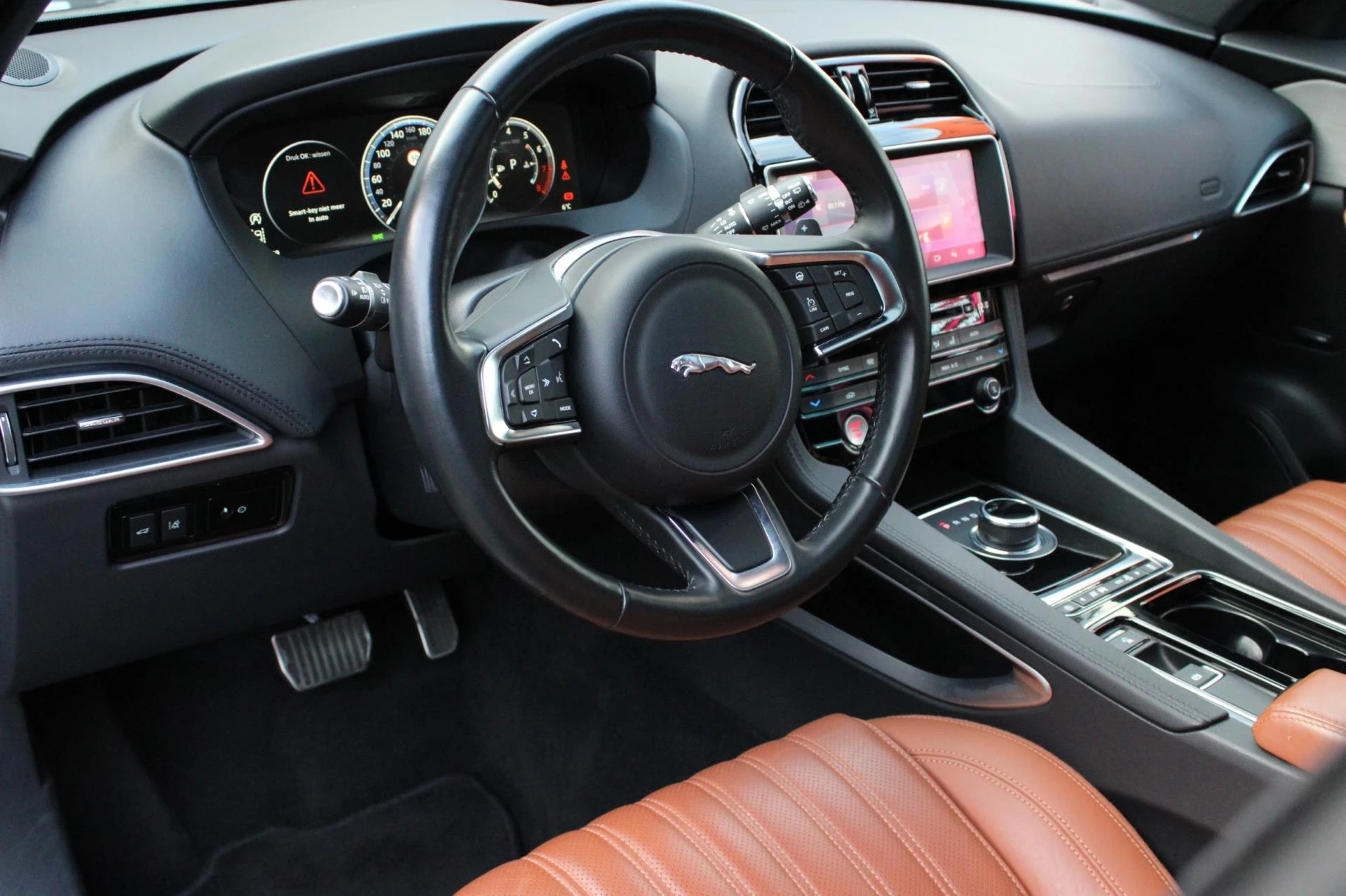 Hoofdafbeelding Jaguar F-PACE