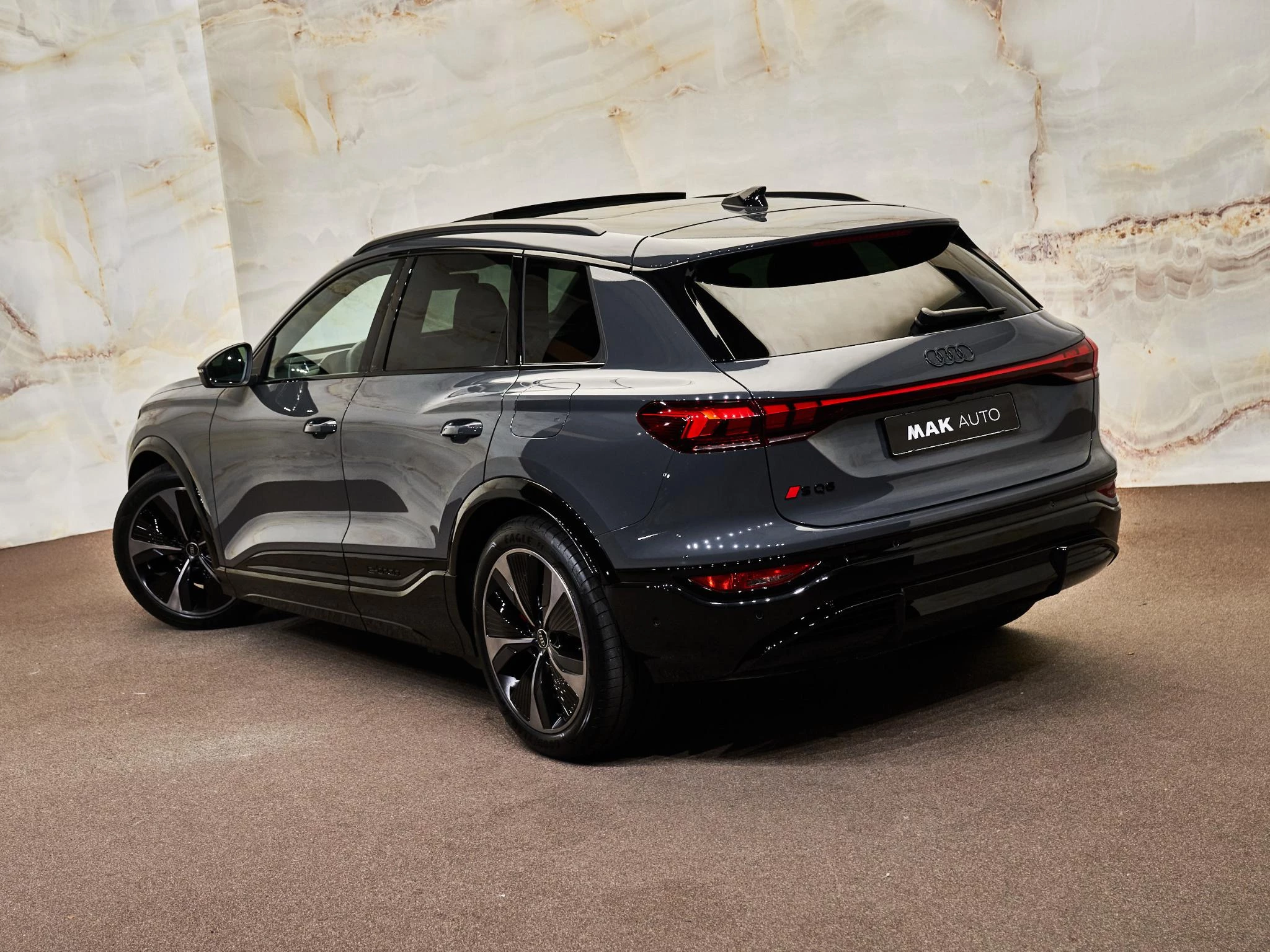 Hoofdafbeelding Audi SQ6 e-tron