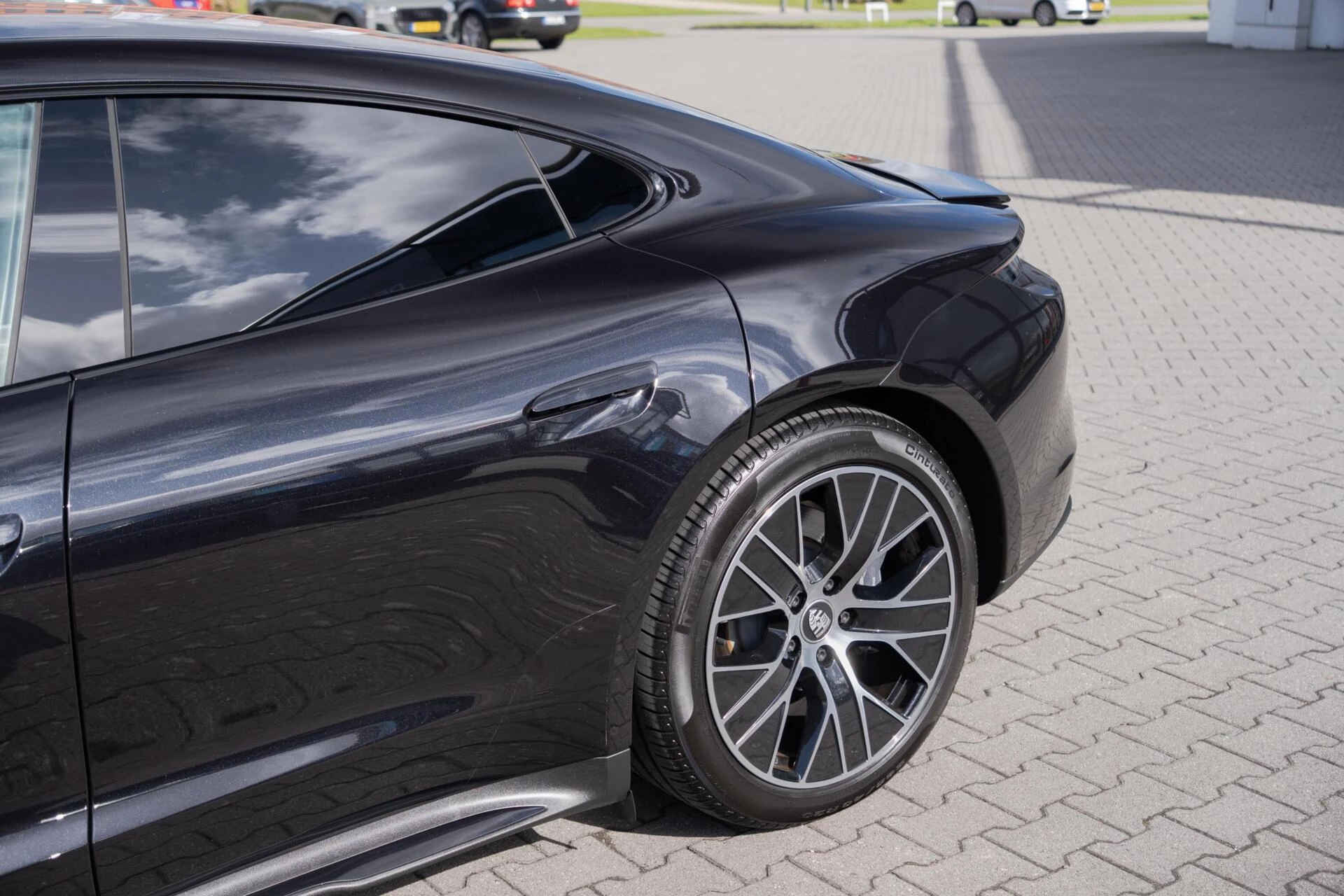 Hoofdafbeelding Porsche Taycan