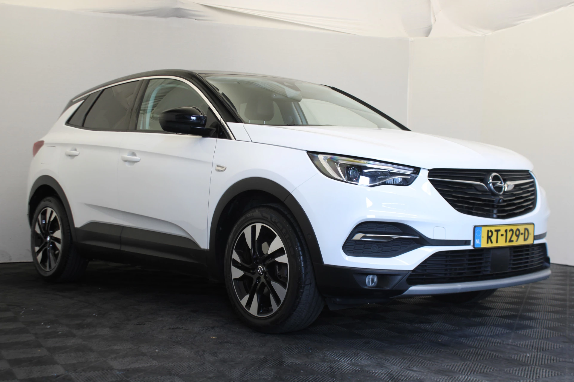 Hoofdafbeelding Opel Grandland X
