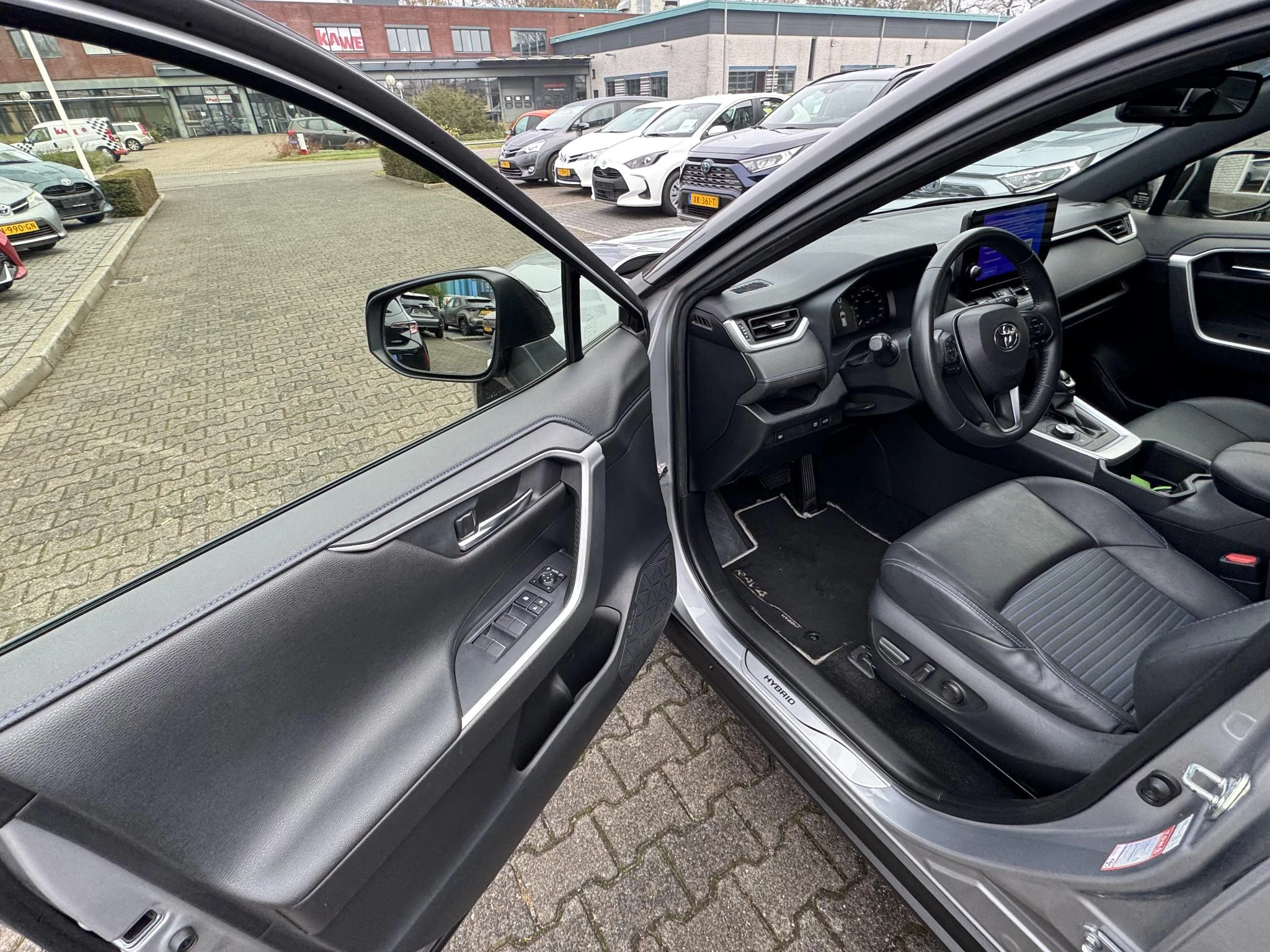 Hoofdafbeelding Toyota RAV4