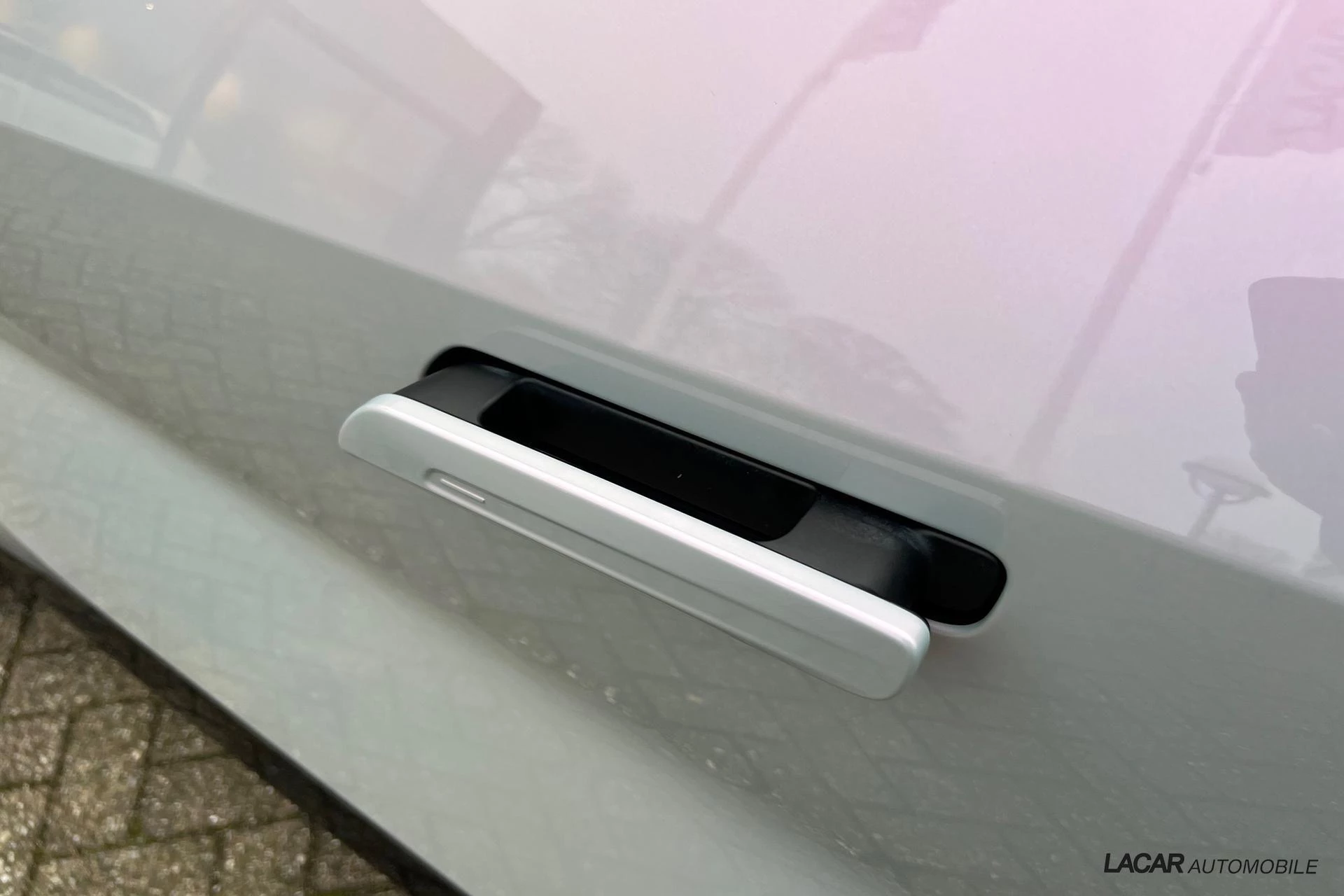 Hoofdafbeelding Lotus Eletre