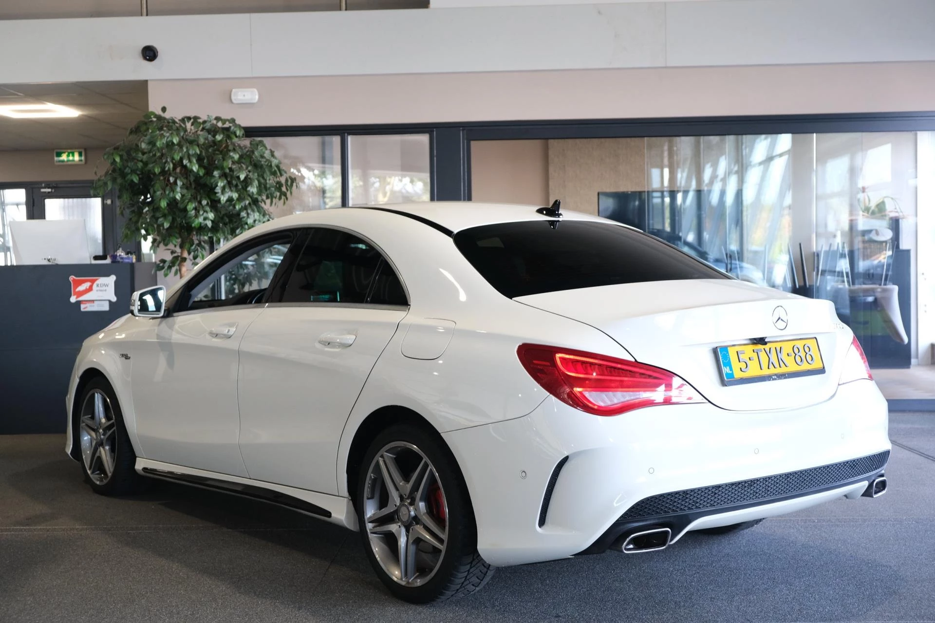 Hoofdafbeelding Mercedes-Benz CLA