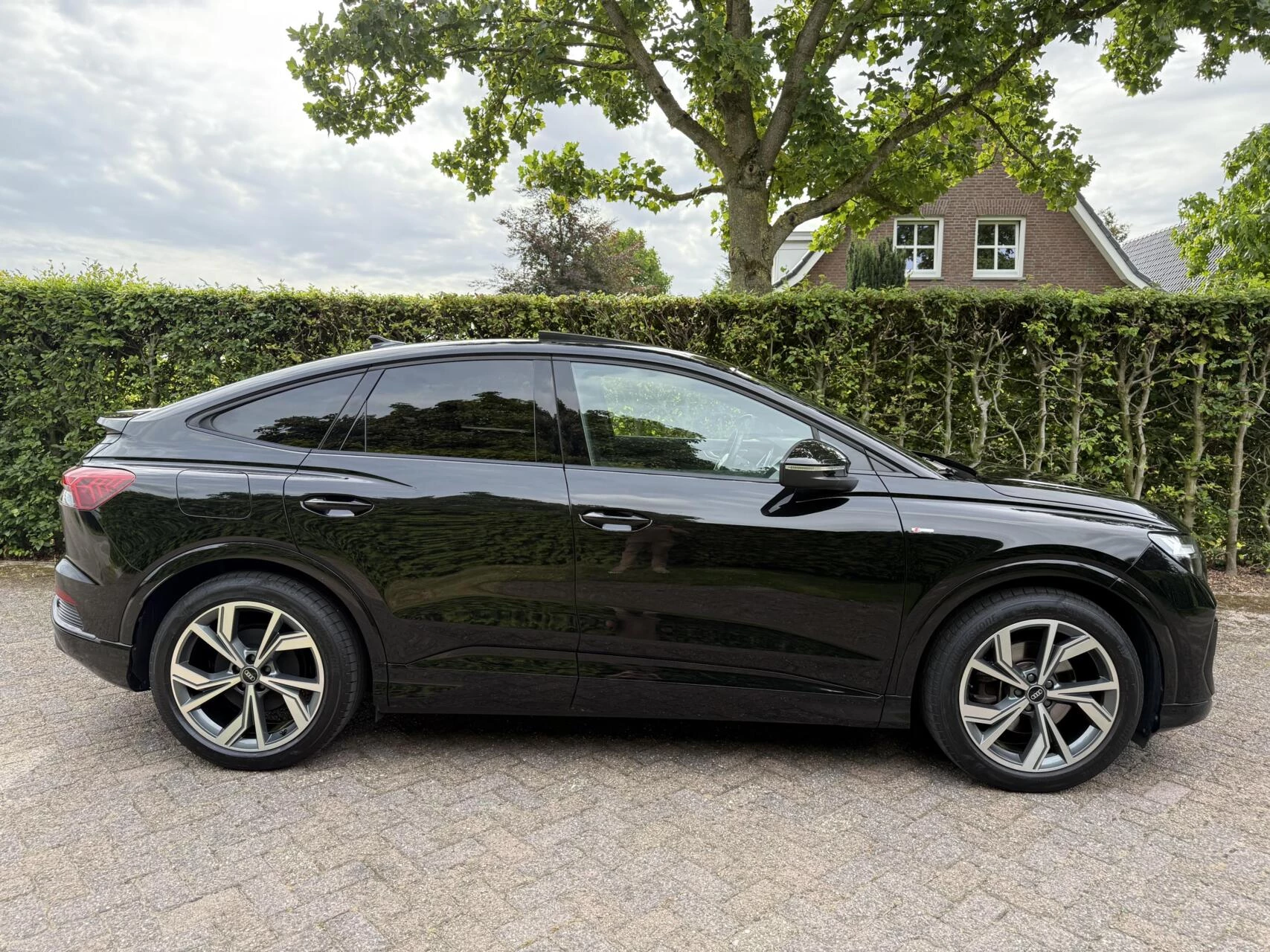 Hoofdafbeelding Audi Q4 e-tron