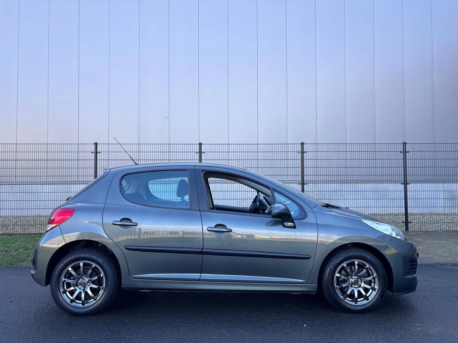 Hoofdafbeelding Peugeot 207